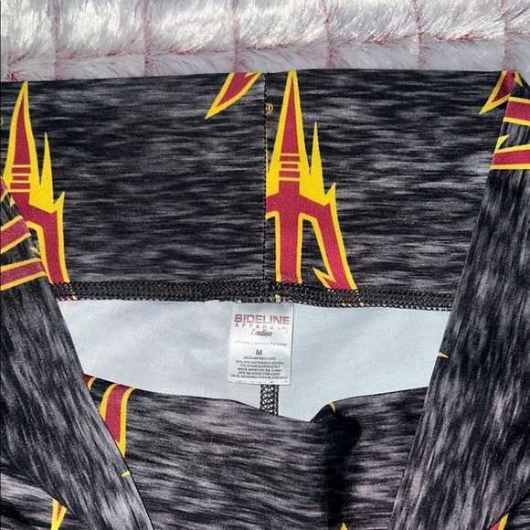 Vibrant Black and Yellow‎ Patterned Leggings - Picture 2 of 16